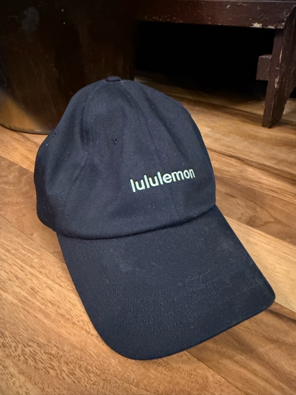 Overview

Lululemon Classic Ball Cap Hat Baseball wordmark logo Black white s/m